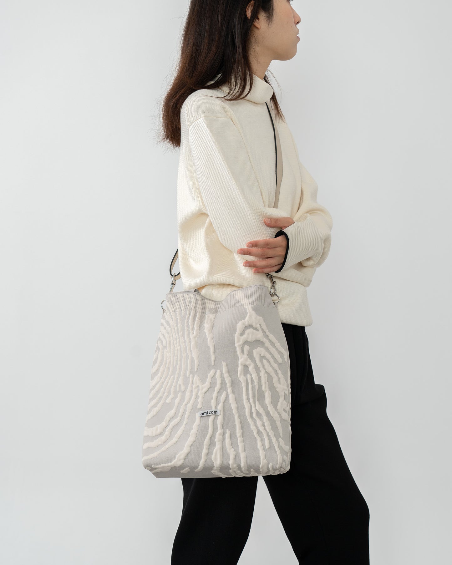 Wood cut Jacquard TOTE-Greige