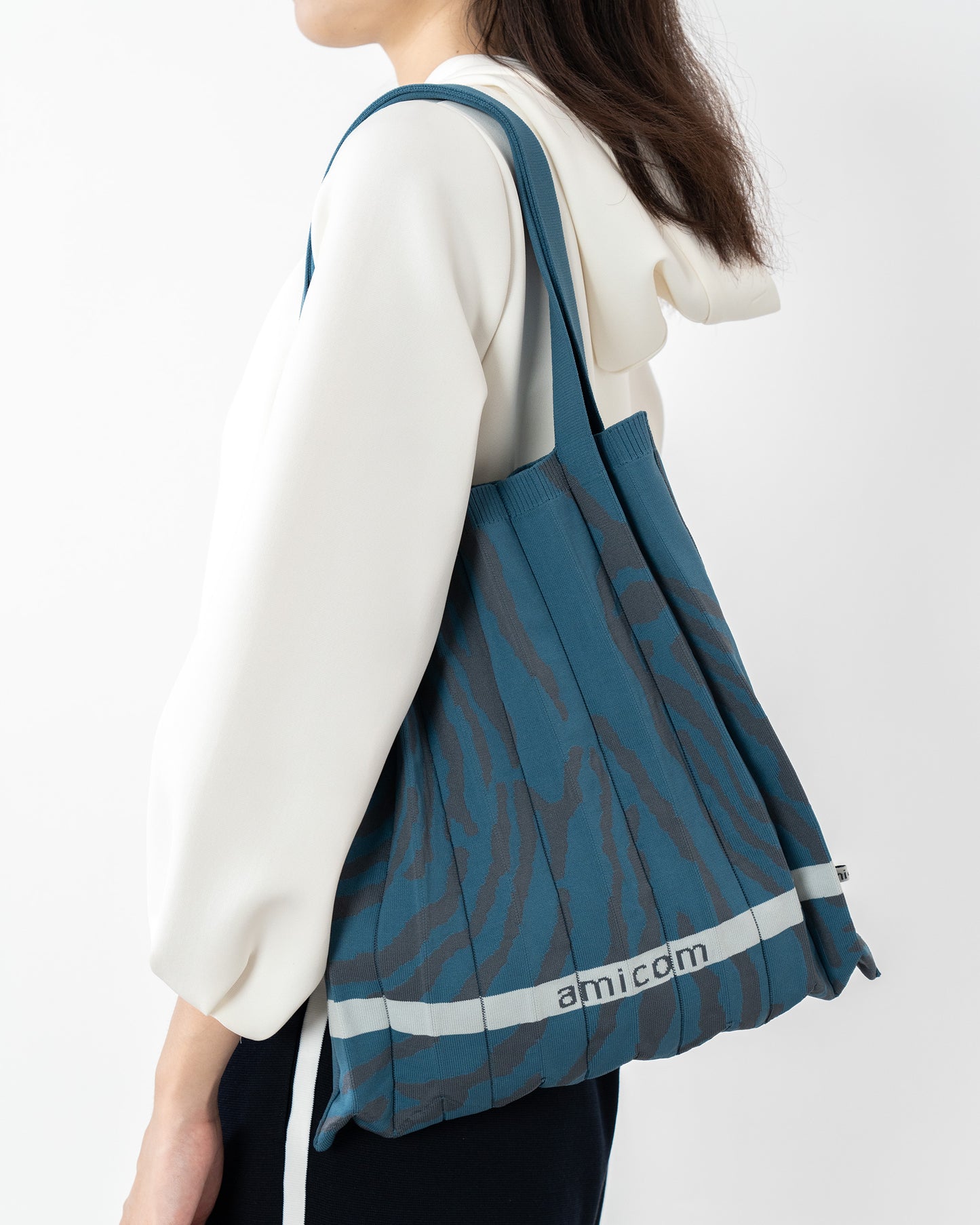 Wood cut Partten PLEATS KNIT BAG-Denim