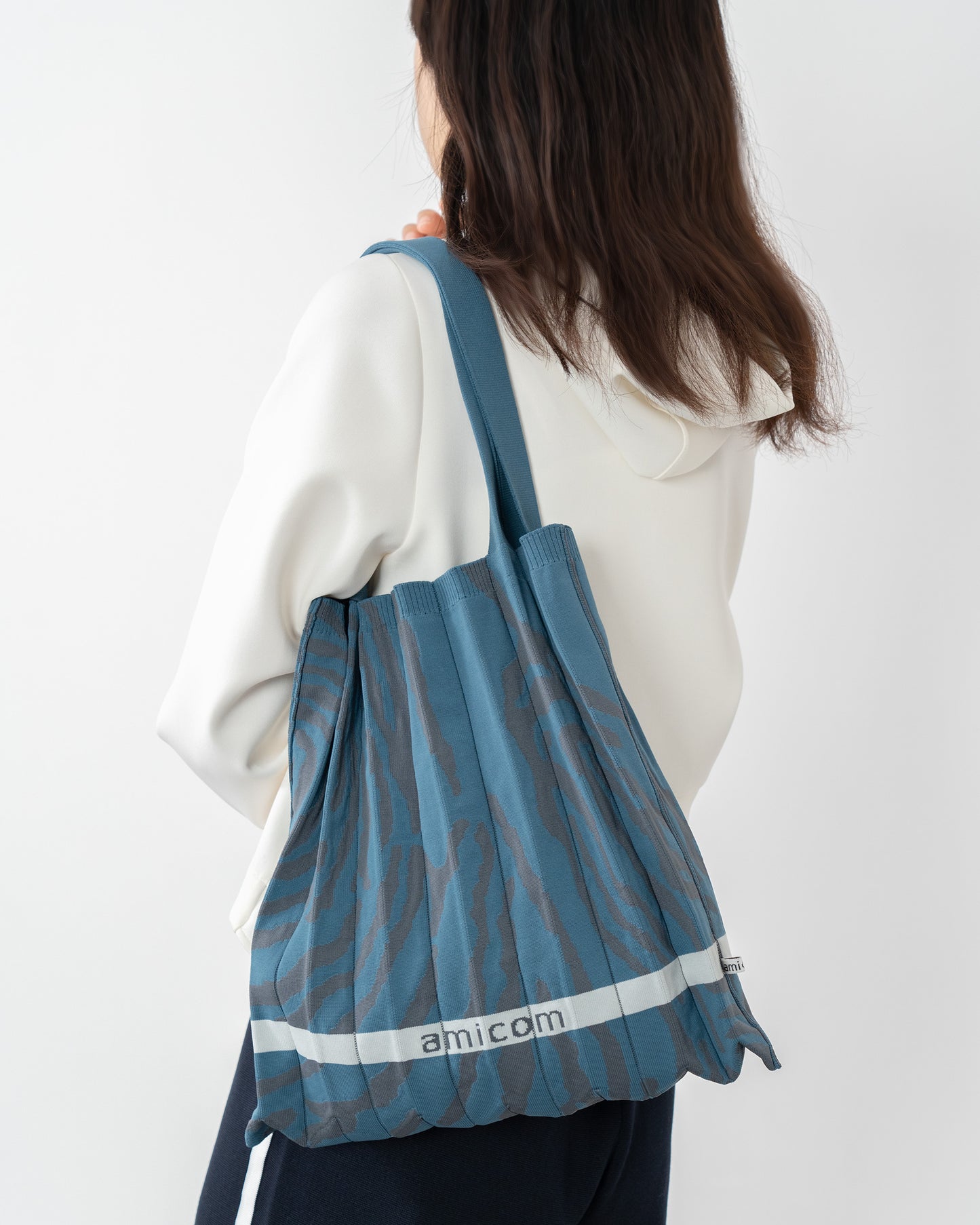 Wood cut Partten PLEATS KNIT BAG-Denim
