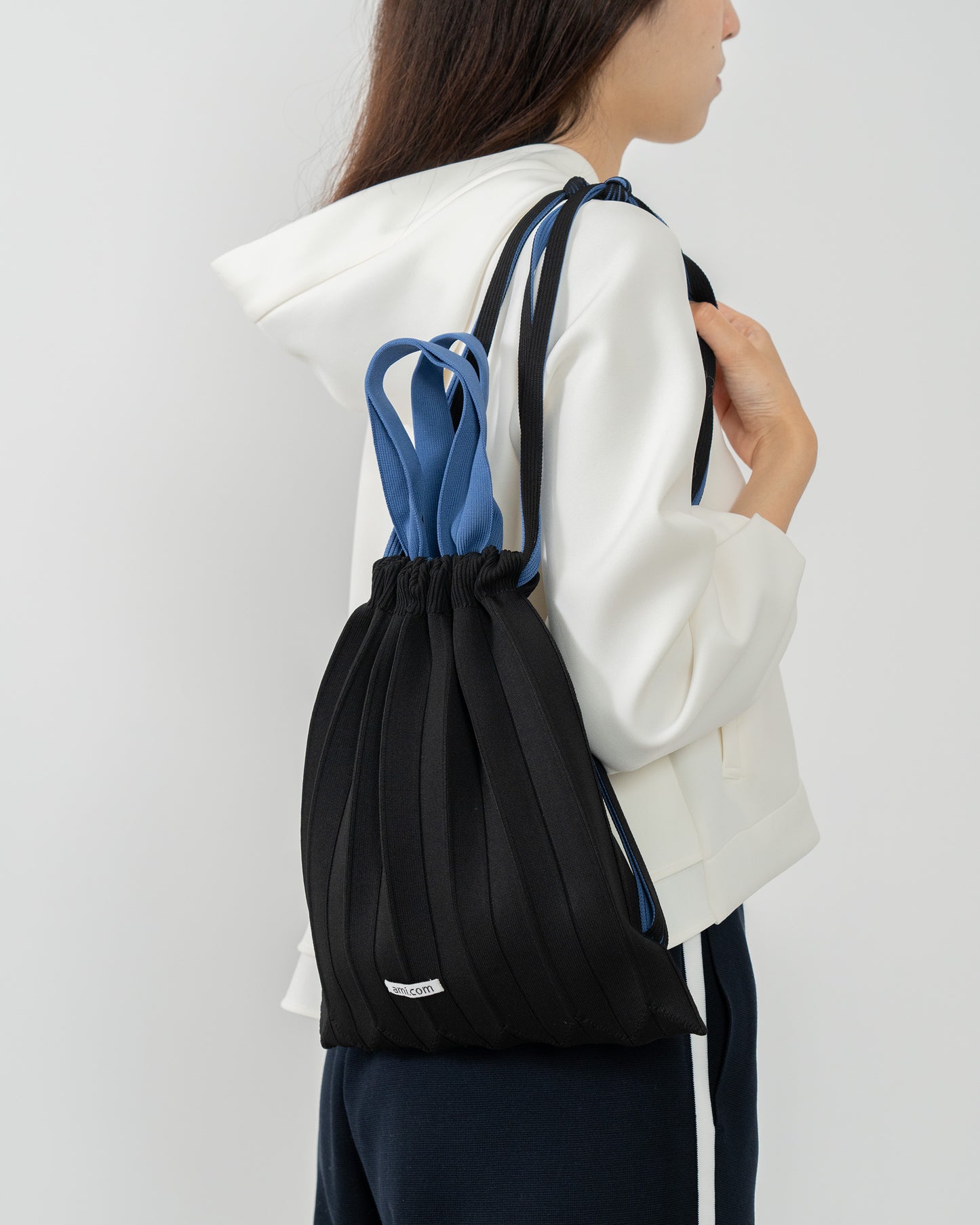 PLEATS BACKPACK-BLACK