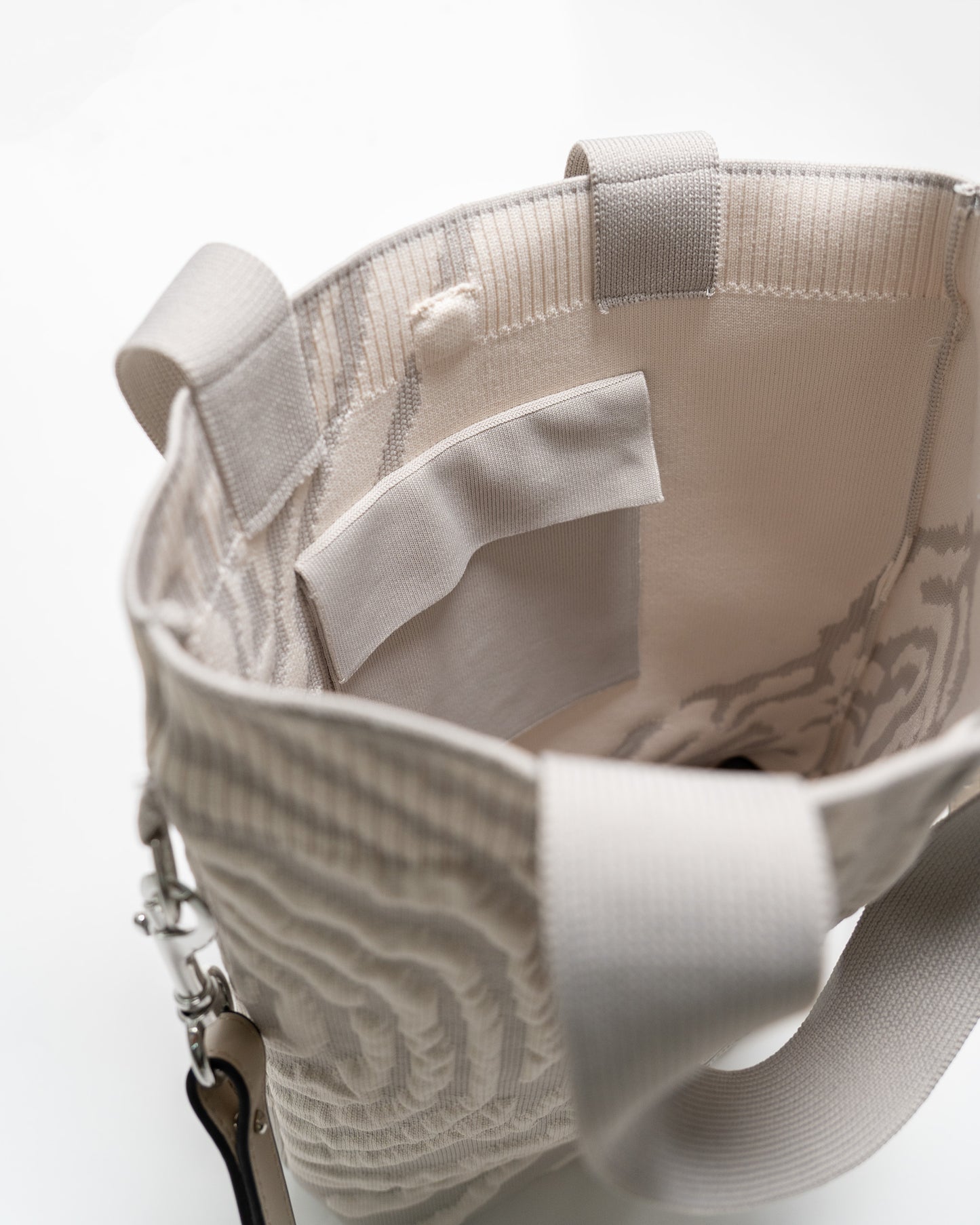 Wood cut Jacquard TOTE-Greige