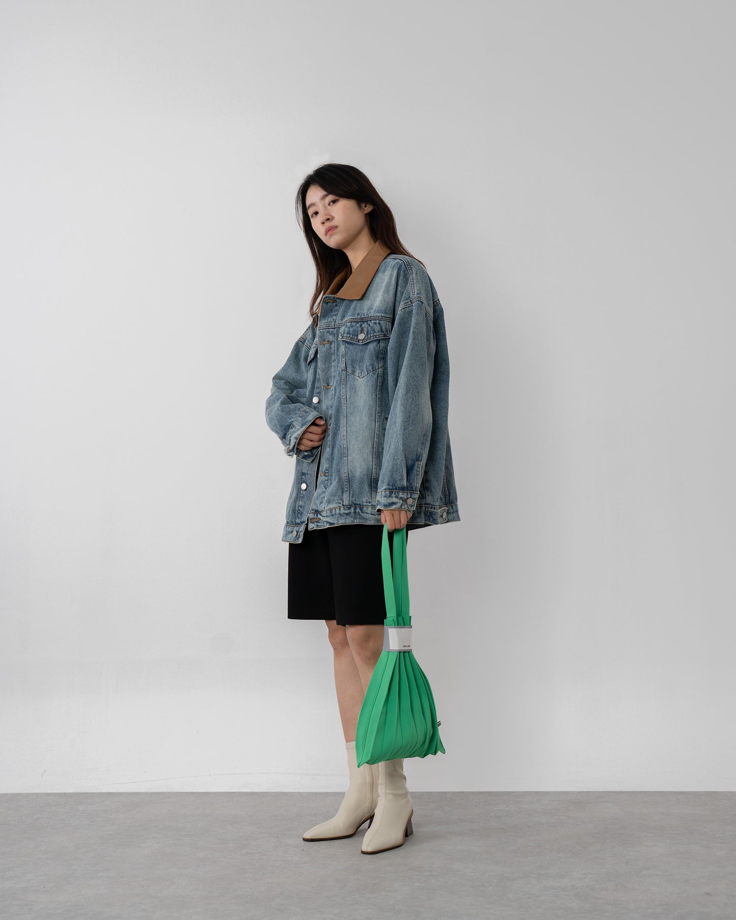 PLEATS KNIT BAG-BRIGHT GREEN