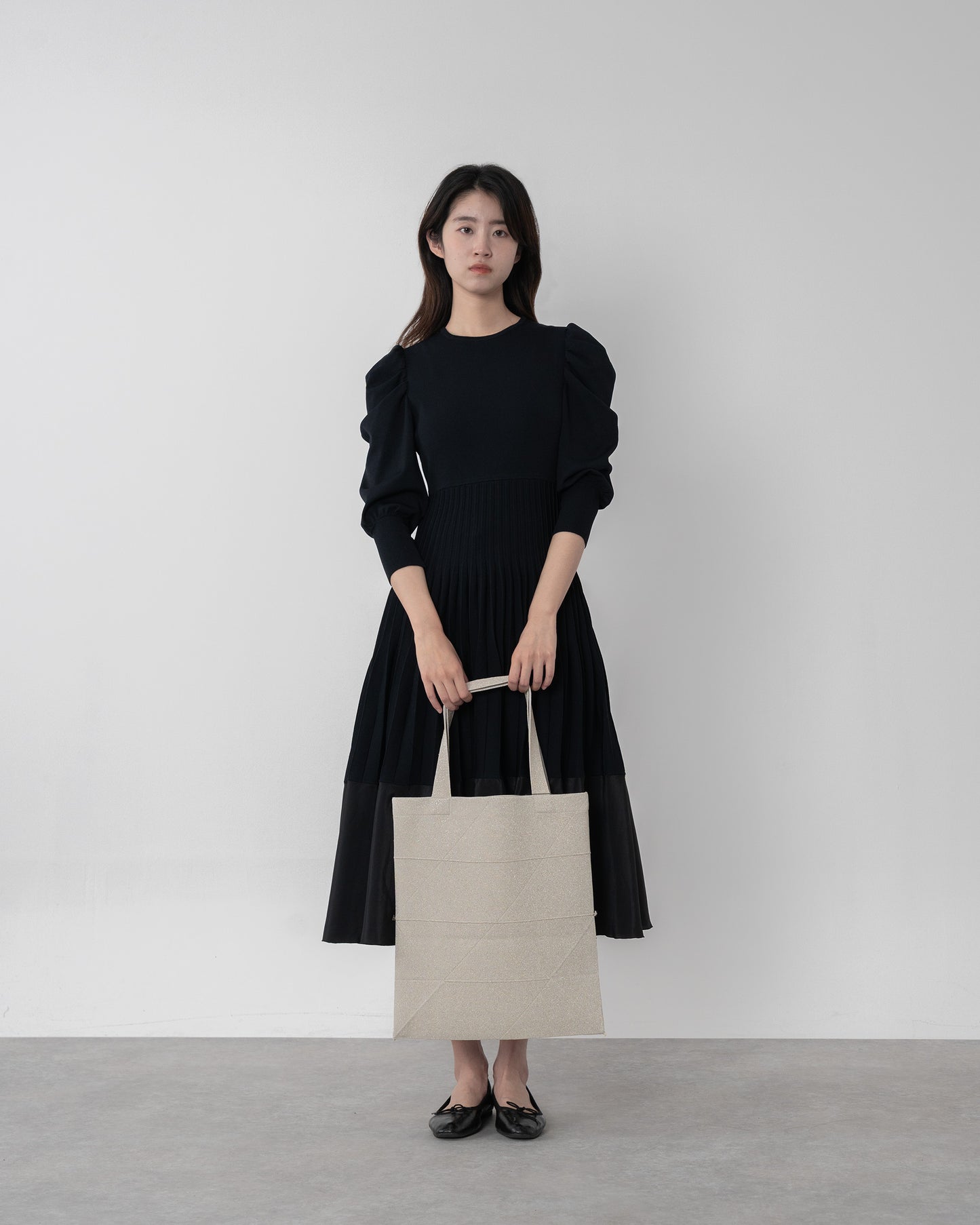 ORIGAMI KNIT BAG-PLATIUNM