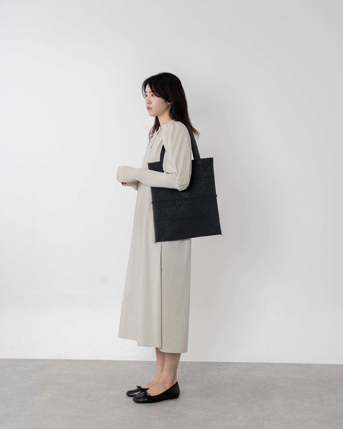 ORIGAMI KNIT BAG-SHINING BLACK