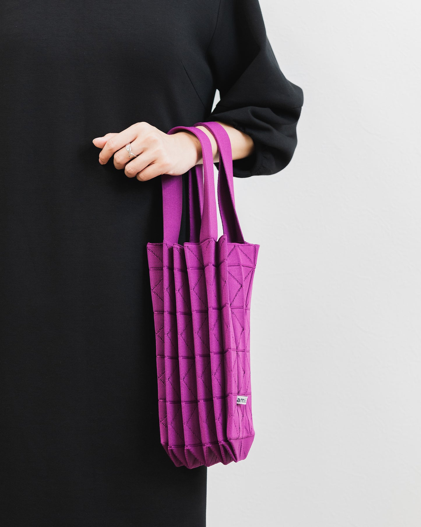 ORIGAMI PLEATS-GRAPE