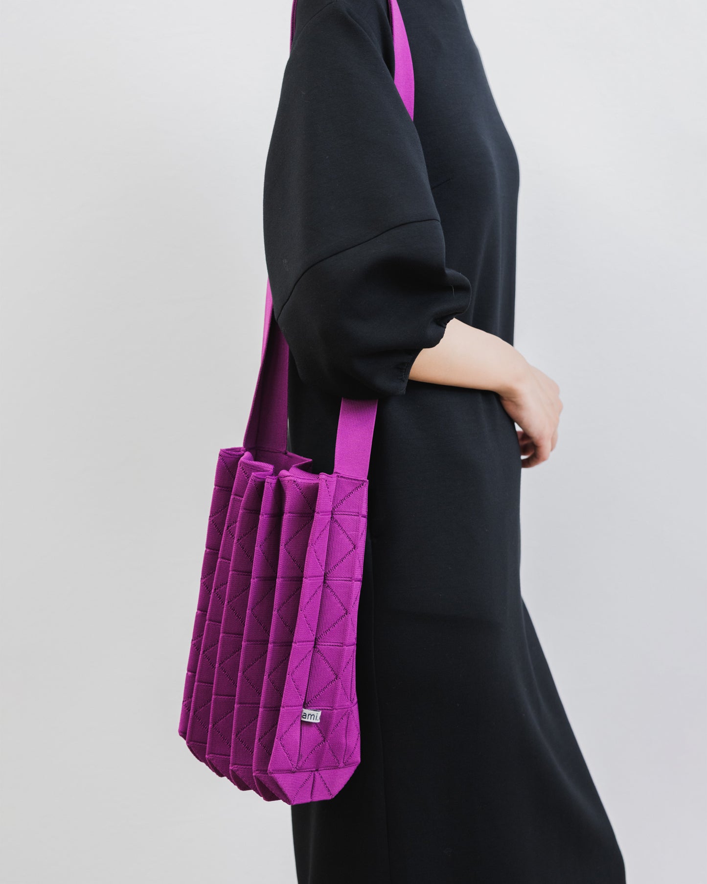 ORIGAMI PLEATS-GRAPE