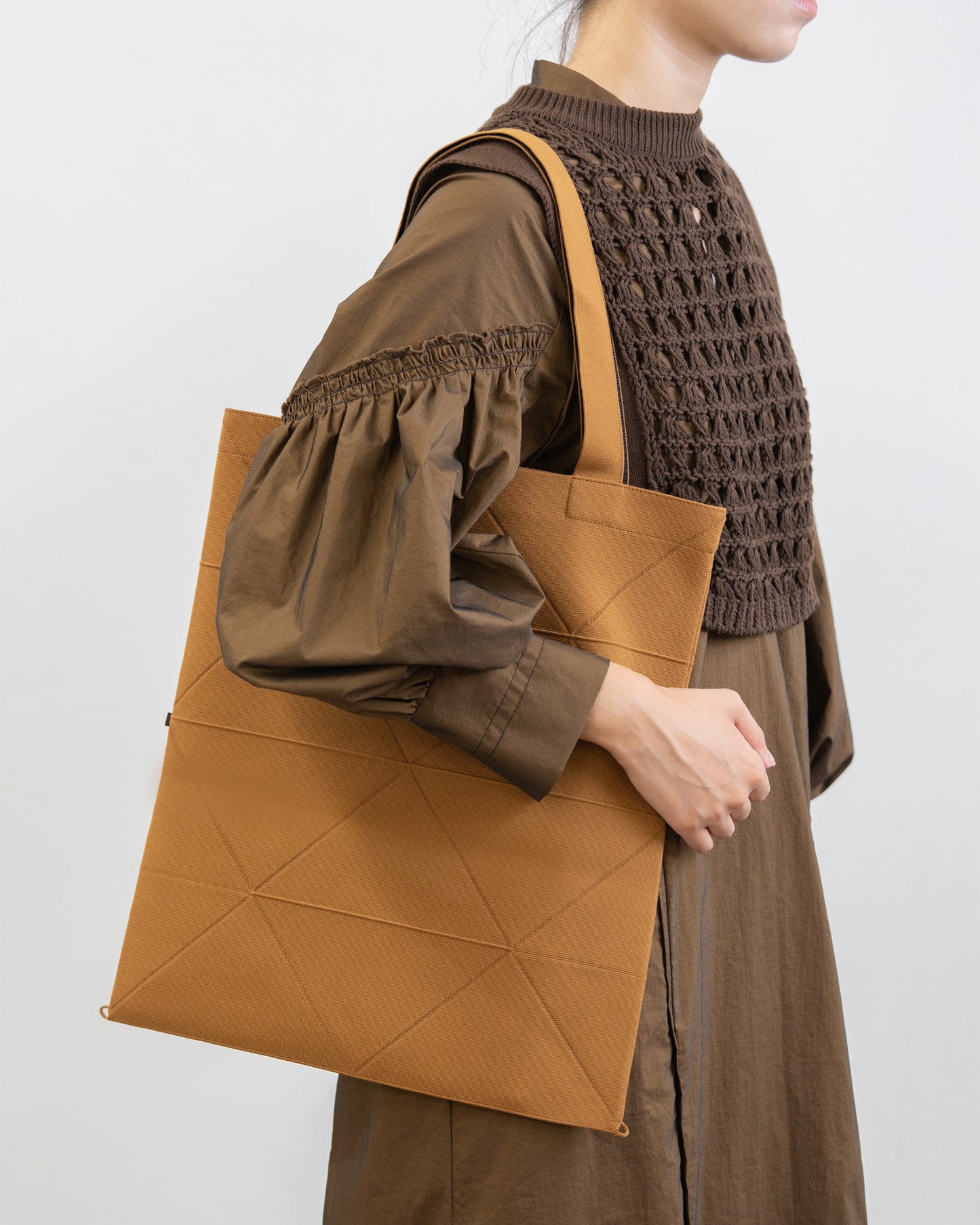 ORIGAMI KNIT BAG-CAMEL