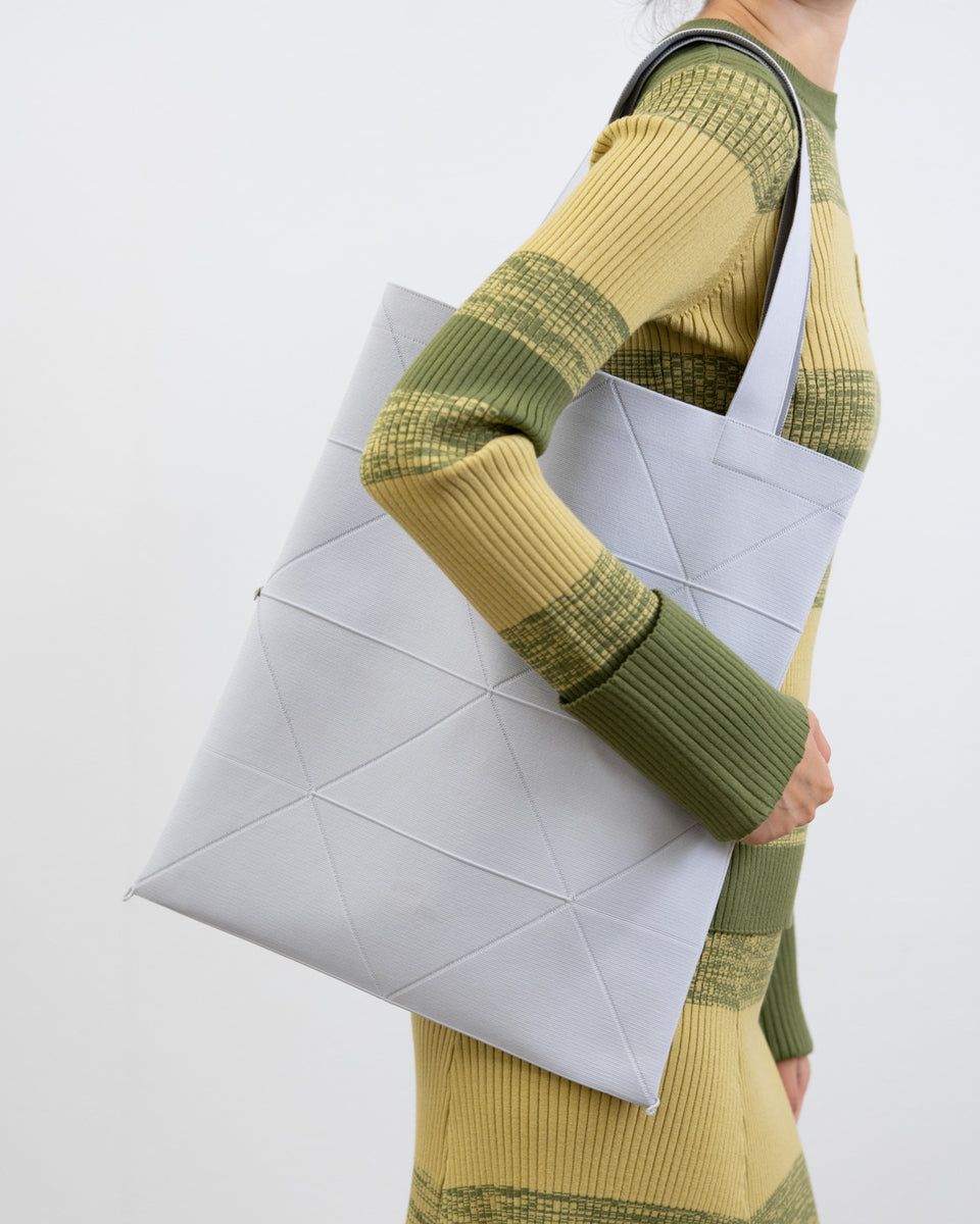 amicom/アミコム ORIGAMIメタリックシルバー L amicom」ORIGAMI KNIT BAG-SILVER 折り紙バッグ