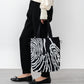 Wood cut Jacquard TOTE-BLACK