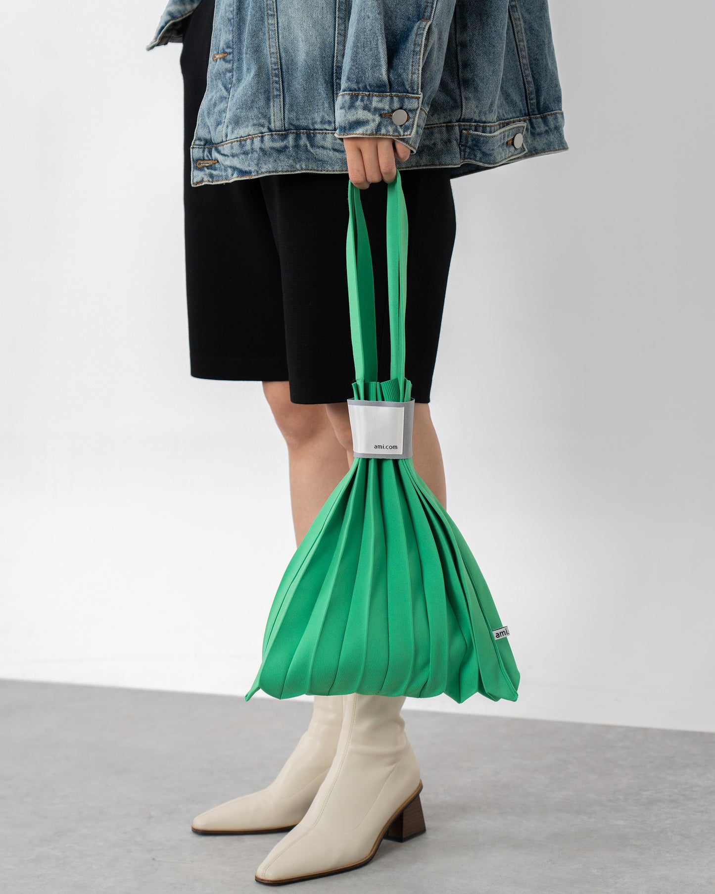 PLEATS KNIT BAG-BRIGHT GREEN