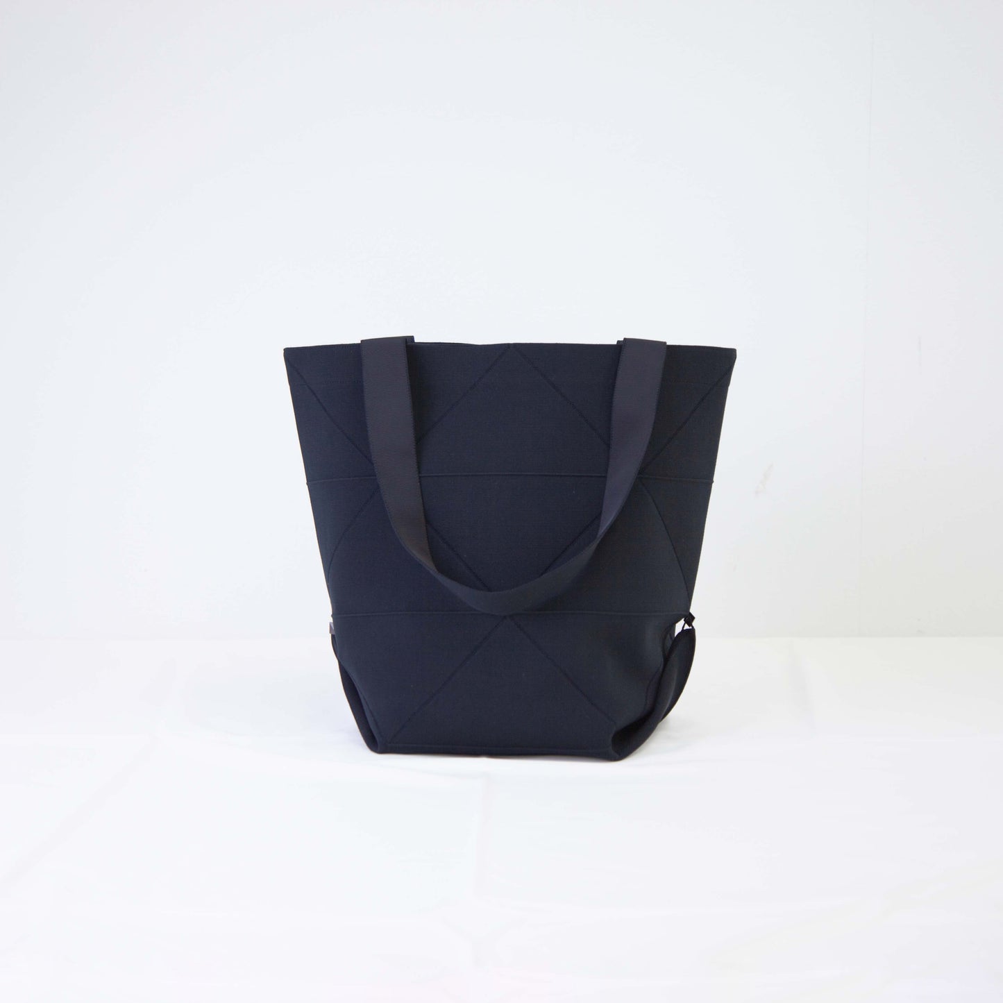 ORIGAMI KNIT BAG-BLACK