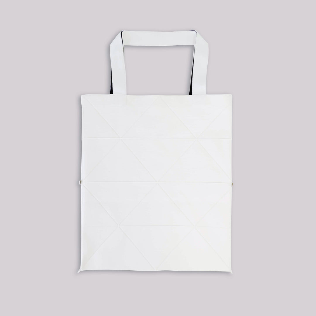 amicom」ORIGAMI KNIT BAG-OFF WHITE 折り紙バッグ